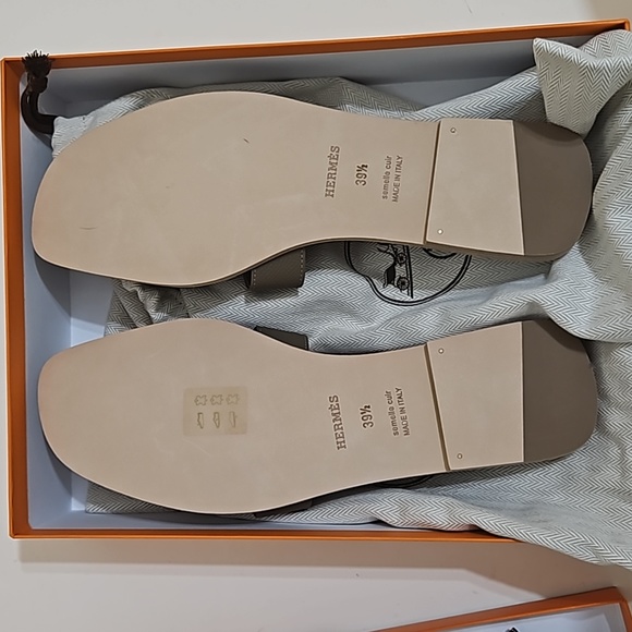 Hermes Oran Sandals - Picture 3 of 10